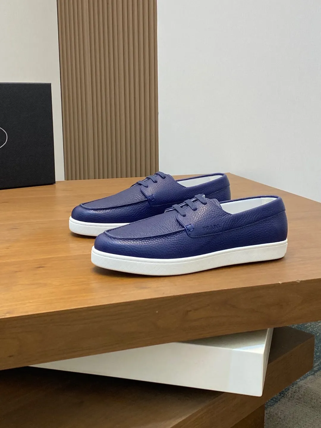 Men's shoes 💰700 [PRADA] Men's shoes are on sale at the counter, sold in Guangzhou, synchronized with the official website, 1 high-quality shipment ✔️ Original cowhide + cowhide lining, 1🆚1 replica, original sole, 38-45 (38.45 custom-made, non-refundable)